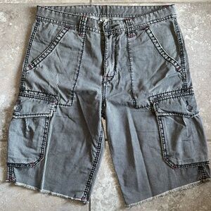 Men’s True Religion Gray Striped Cargo Shorts size 32